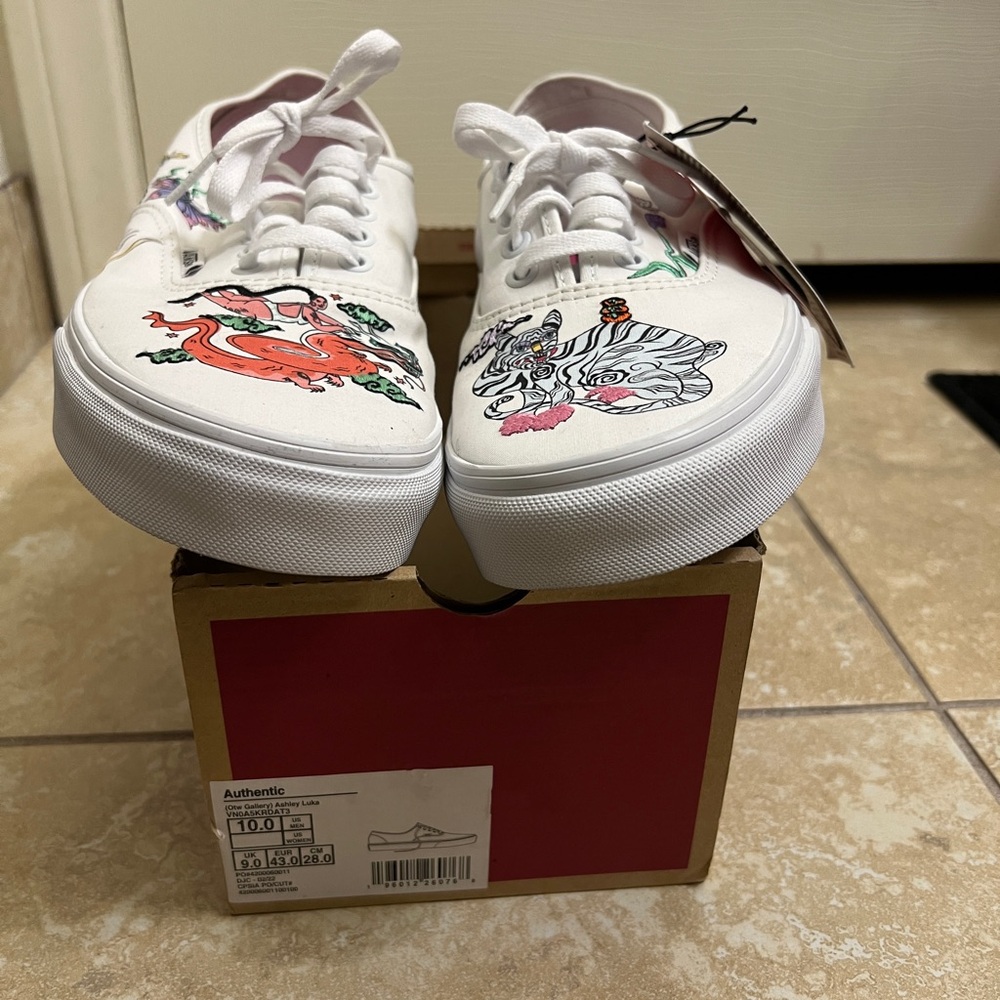 VANS Authentic 'Otw Gallery' Ashely Luka Size 10